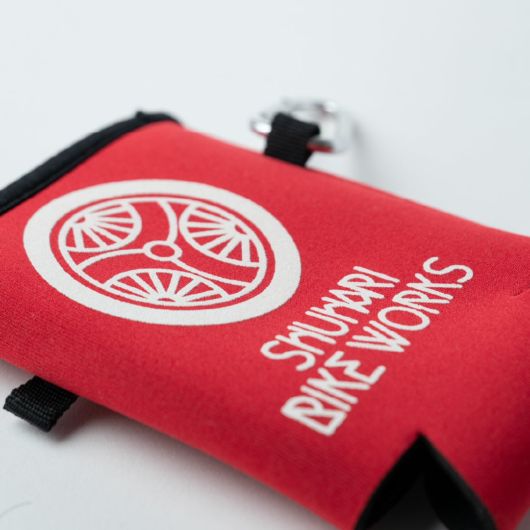 SHUHARI × LOOSE MAN -KOOZIE-